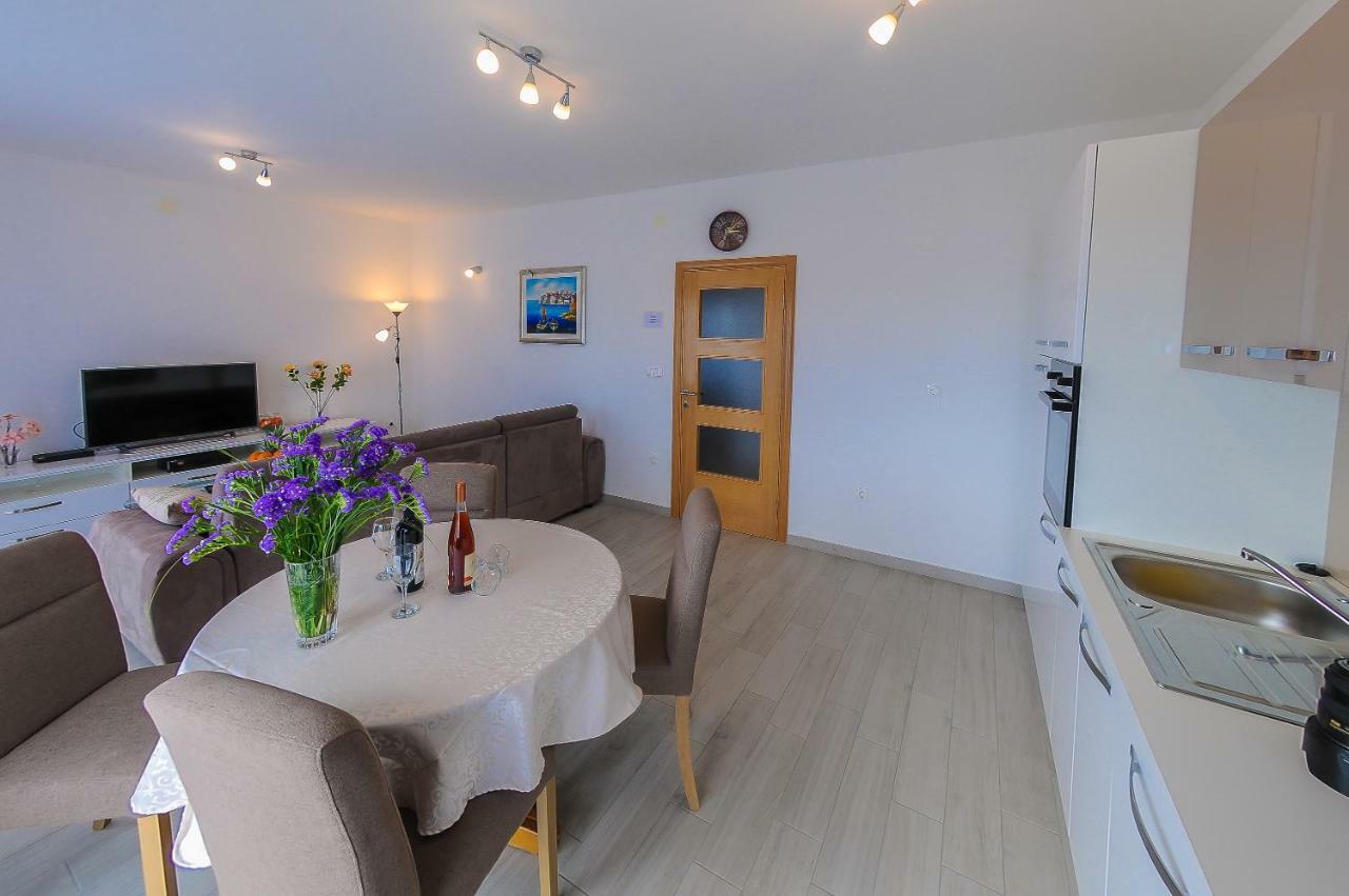 Apartment Petar Kaštela Buitenkant foto