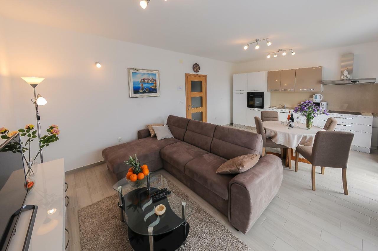 Apartment Petar Kaštela Buitenkant foto